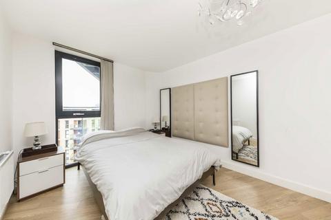 2 bedroom flat to rent, Needleman Street, London SE16
