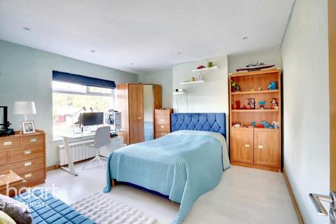 5 bedroom semi-detached house for sale, Hillfield Park, London