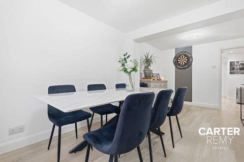 undefined, Central Avenue, Rochford, SS4