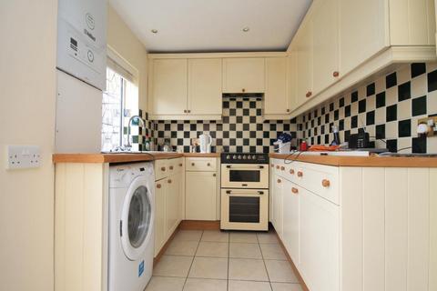 2 bedroom house to rent, South End Road, Essex RM13