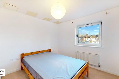 undefined, Romford Road, Stratford, E15