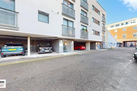 undefined, Romford Road, Stratford, E15