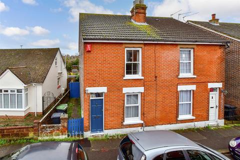 3 bedroom cottage for sale, Bridge Road, Emsworth, Hampshire