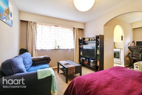 1 bedroom apartment for sale, Greenacre Gardens, Walthamstow