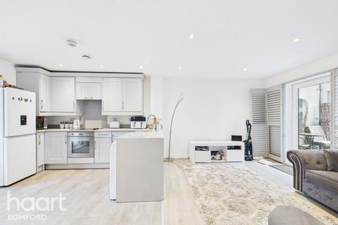 2 bedroom apartment for sale, Pulse Court, RM7 0FF, Romford