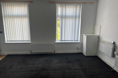 2 bedroom flat to rent, Victoria Street, Denton M34