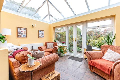 4 bedroom end of terrace house for sale, Farm Road, Bristol BS16