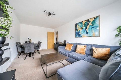 2 bedroom apartment for sale, Woodlands Close, Guildford, Surrey, GU1