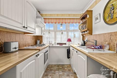 undefined, Collins Cross, Bishop's Stortford CM23