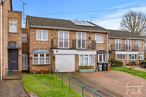 undefined, Collins Cross, Bishop's Stortford CM23