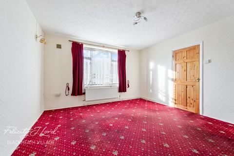 3 bedroom semi-detached house for sale, Brook Lane, London SE3