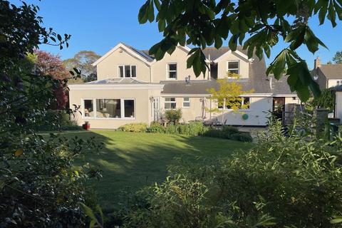 5 bedroom detached house for sale, Park Road, Sherington, Newport Pagnell