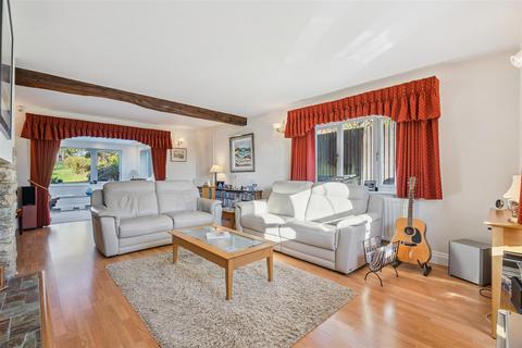 5 bedroom detached house for sale, Park Road, Sherington, Newport Pagnell