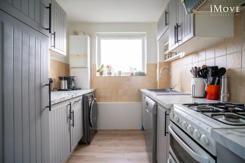 2 bedroom flat for sale, Tunbridge Court, London SE26