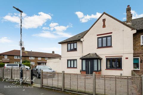 4 bedroom end of terrace house for sale, Meadowside, London