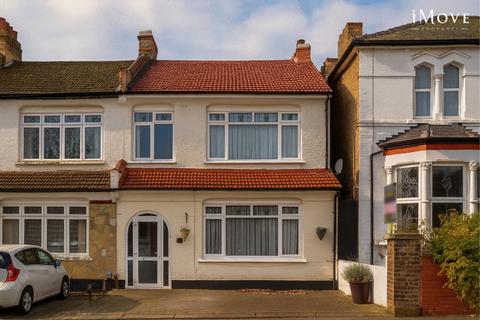 3 bedroom end of terrace house for sale, Worbeck Road, London SE20