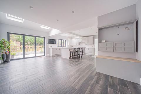 4 bedroom semi-detached house for sale, Stonor Park Road, Solihull, B91