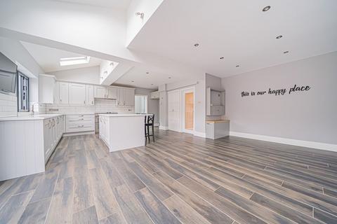 4 bedroom semi-detached house for sale, Stonor Park Road, Solihull, B91