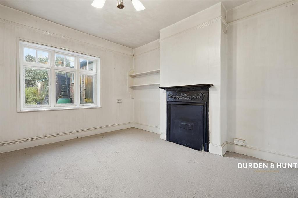 Springhall Road
