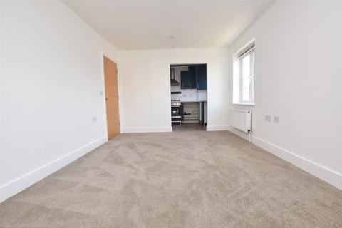 2 bedroom apartment to rent, Romside Place, Essex RM7