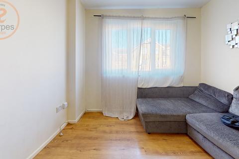 1 bedroom apartment to rent, Heathfield Drive, Mitcham, Surrey