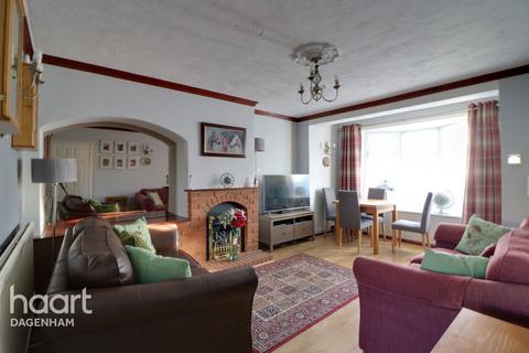 2 bedroom end of terrace house for sale, Ivyhouse Road, Dagenham