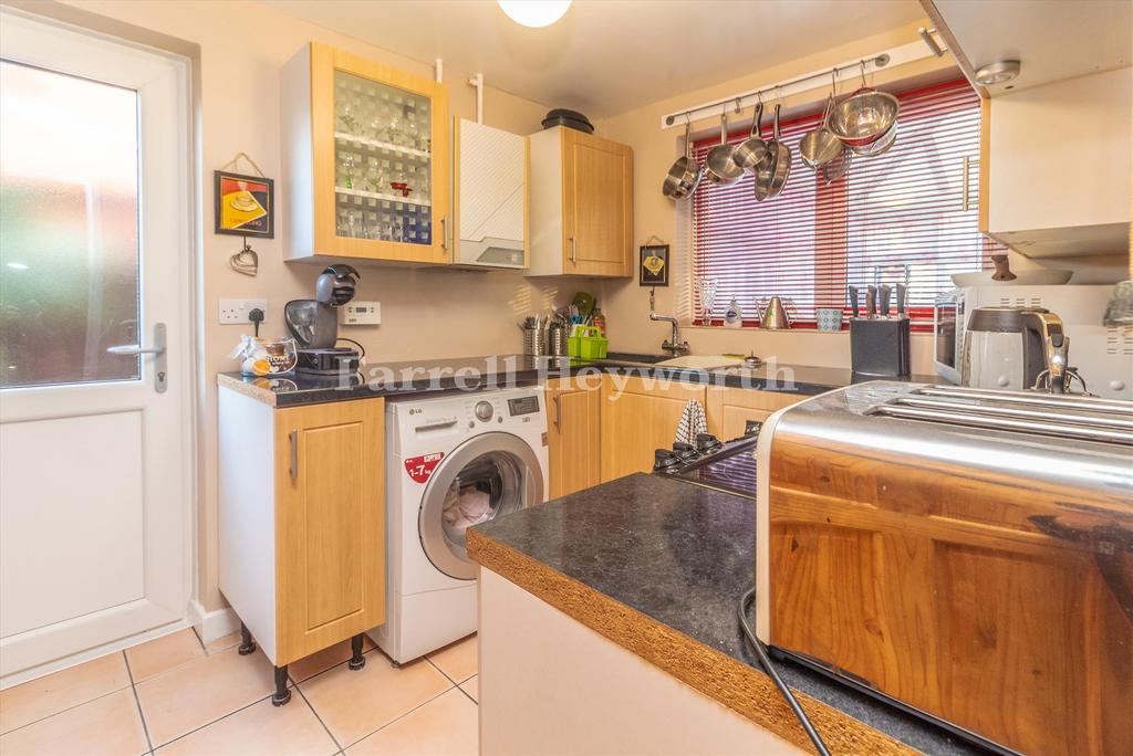 Kitchen image 2