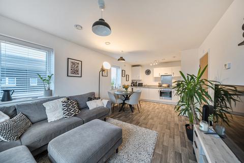 2 bedroom apartment for sale, Winston House, Blossom Drive, Welwyn Garden City
