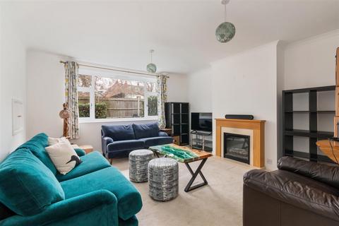 2 bedroom flat for sale, Cambridge Court, West Wimbledon SW20