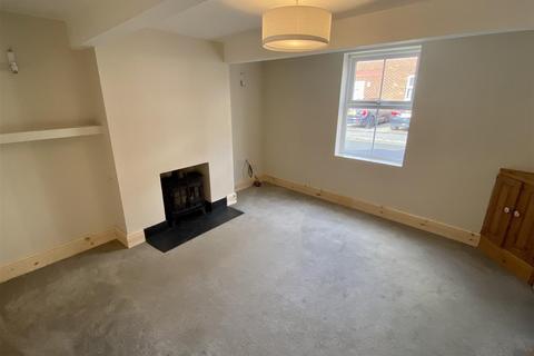 2 bedroom cottage to rent, Pinfold Street, Howden