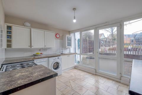 4 bedroom semi-detached house for sale, Studley Road, Redditch, B98