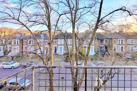 2 bedroom flat for sale, Manor Road, London, N16