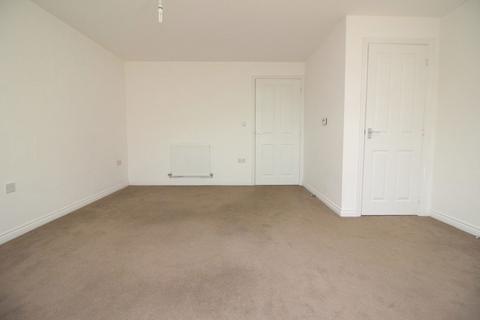 3 bedroom semi-detached house to rent, Plank Lane, Leigh