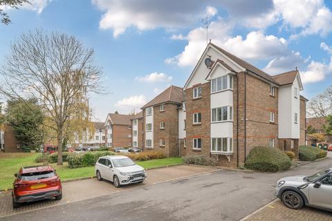 1 bedroom apartment for sale, Elm Park Road, Pinner
