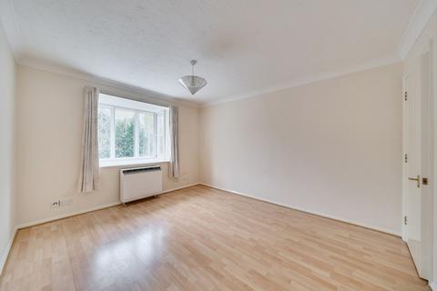 1 bedroom apartment for sale, Elm Park Road, Pinner