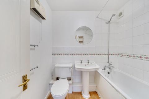 1 bedroom apartment for sale, Elm Park Road, Pinner