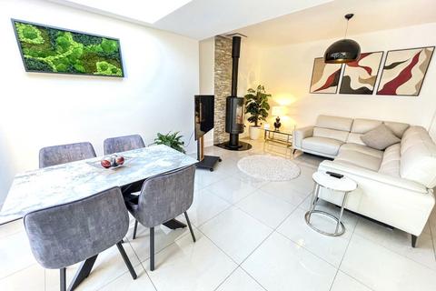 2 bedroom semi-detached bungalow for sale, West Avenue, Harton, South Shields, Tyne and Wear, NE34 6QX