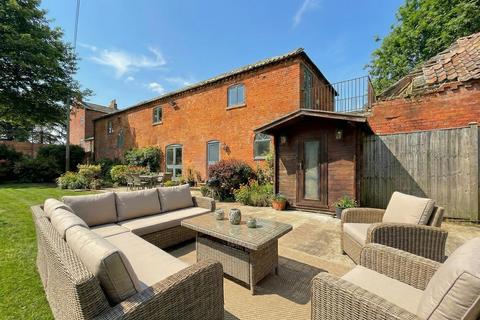 3 bedroom detached house to rent, Coach Road, Hougham, Grantham
