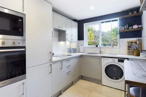 1 bedroom flat for sale, Knaves Hollow, High Wycombe HP10