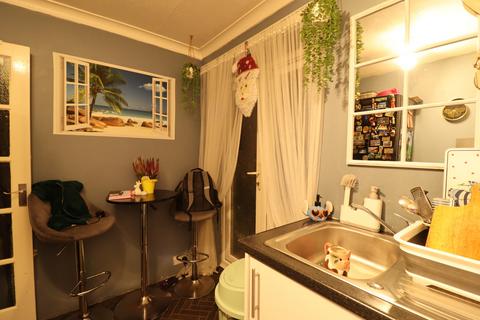 2 bedroom terraced house for sale, Eldeland, Lee Chapel North, Basildon, Essex, SS15
