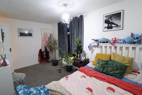 2 bedroom terraced house for sale, Eldeland, Lee Chapel North, Basildon, Essex, SS15