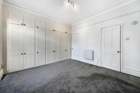 undefined, Montague Road, Wimbledon SW19