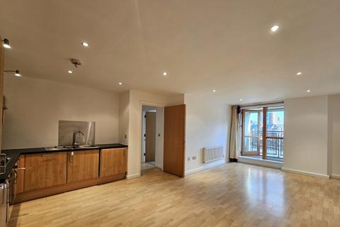2 bedroom apartment to rent, Bowman Lane, Leeds LS10