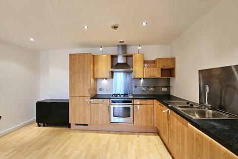 2 bedroom apartment to rent, Bowman Lane, Leeds LS10