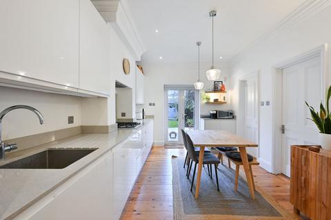 2 bedroom flat for sale, Broomfield Road, Surbiton KT5