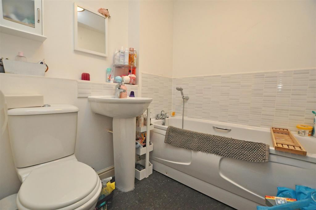Famil Bathroom.jpg