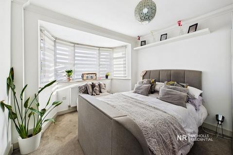 3 bedroom maisonette for sale, Ewell Village KT17