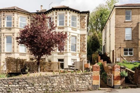 Studio to rent, Cromwell Road, Bristol BS6