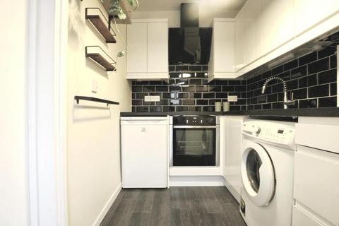 Studio to rent, Cromwell Road, Bristol BS6