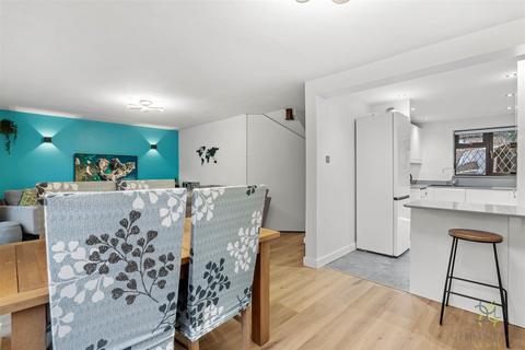 4 bedroom detached house for sale, St. Philips Drive, Evesham WR11